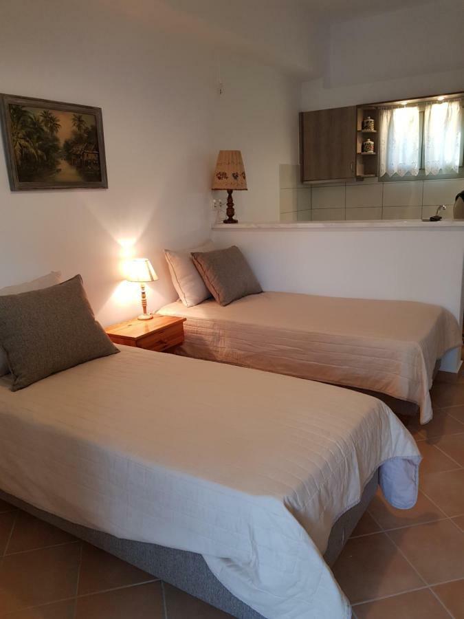 Theo'S Vacation Home Skyros Exterior foto
