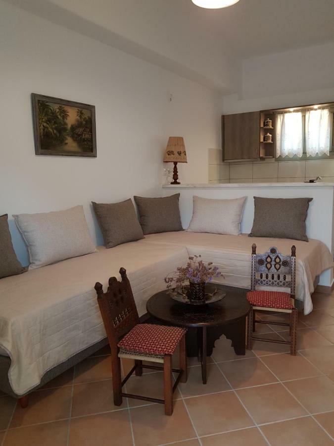 Theo'S Vacation Home Skyros Exterior foto